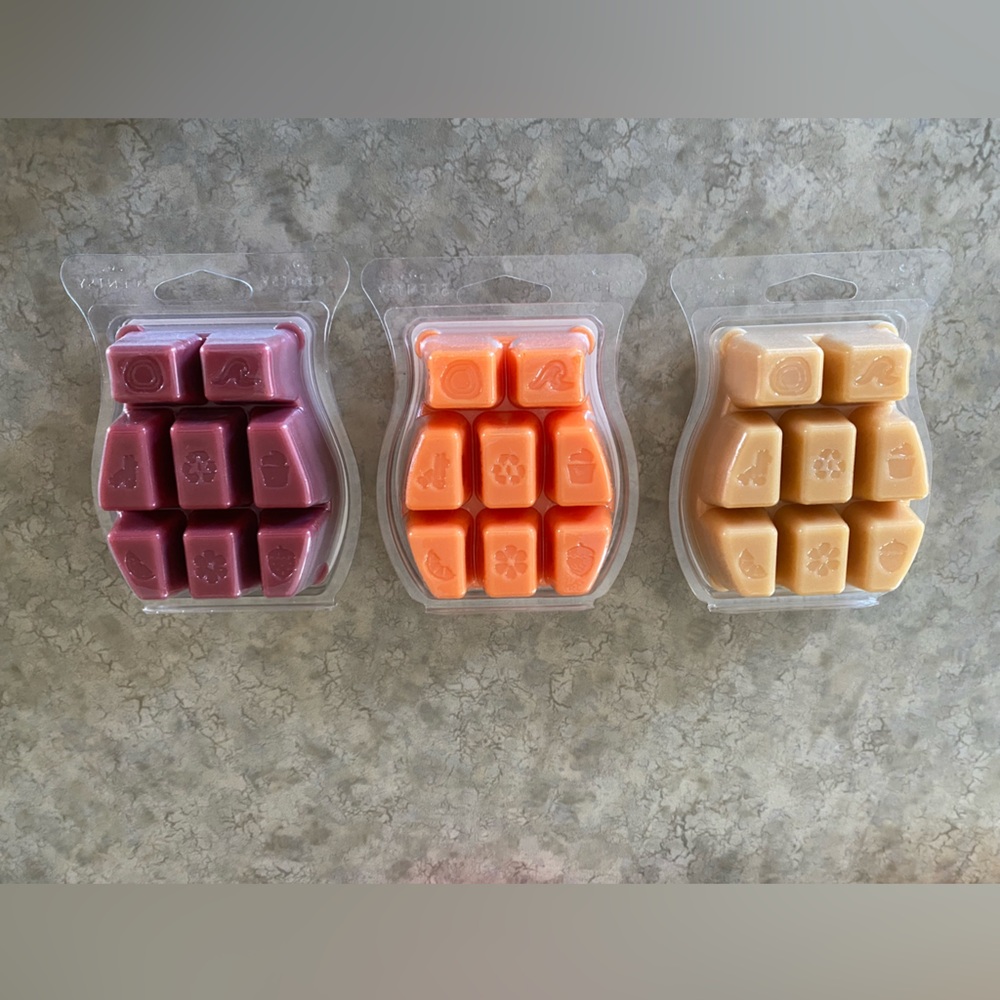 Scentsy Wax - Picture 2 of 2